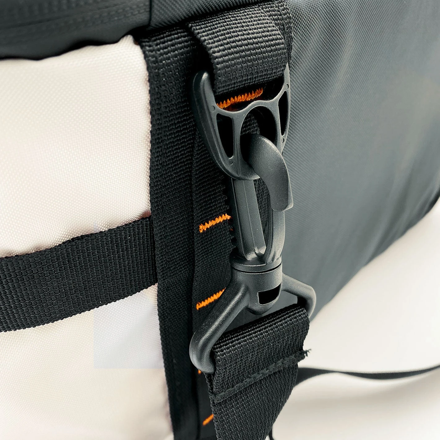 Pelican Sport Exochill Seat Pack Cooler - 14L Insulated Seat & Cooler 5 Pelican Sport Exochill Seat Pack Cooler - 14L Insulated Seat & Cooler - Image 5